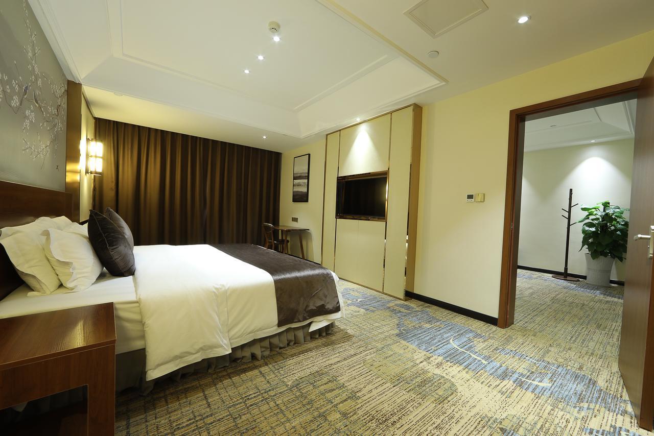 Zhi Hui Tang Feng Ze Hotel Чэнду Экстерьер фото