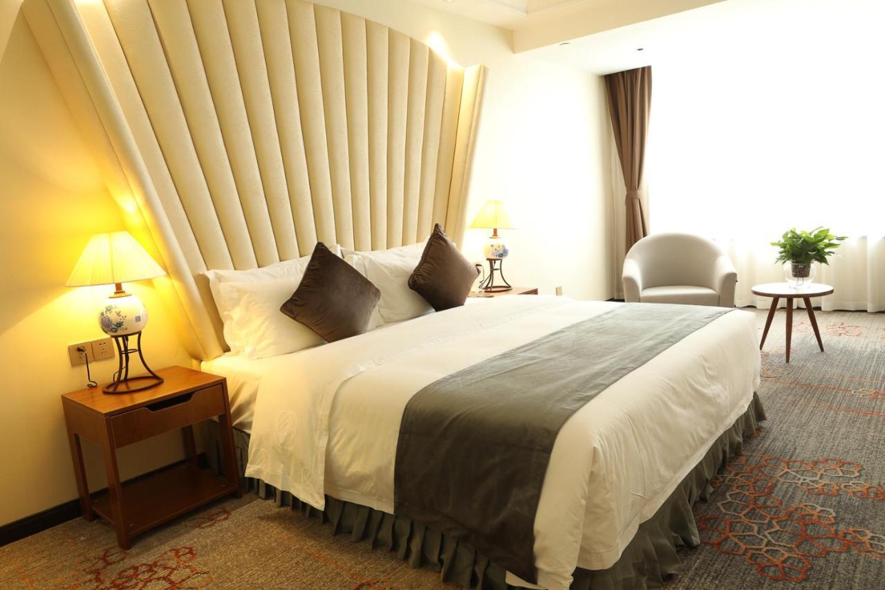 Zhi Hui Tang Feng Ze Hotel Чэнду Экстерьер фото